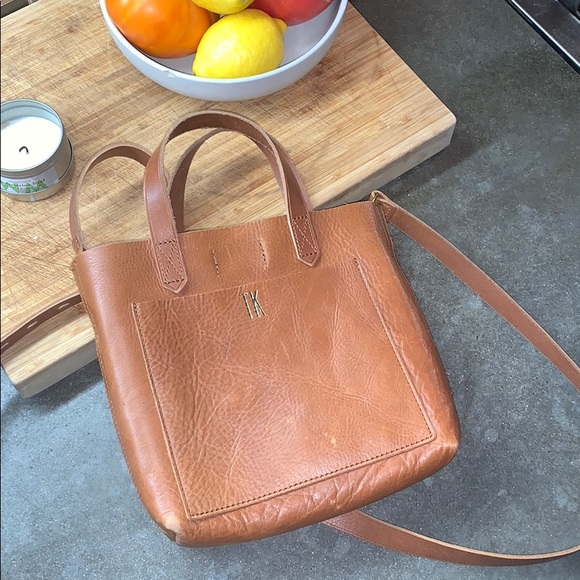 Madewell Small Transport Crossbody - Picture 2 of 9